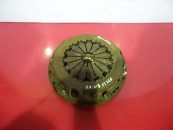 Volante motor TOYOTA Corolla Hatchback (_E12_) Imagem-1