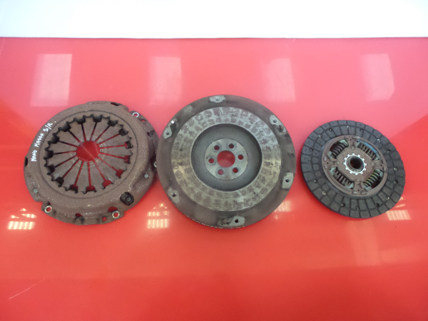 Volante motor TOYOTA Corolla Hatchback (_E12_) Imagem-2