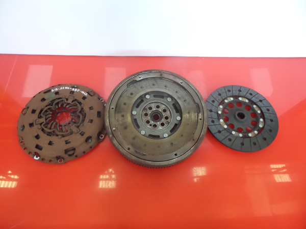 Volante motor HONDA Civic VIII Hatchback (FN_, FK_) Imagem-3