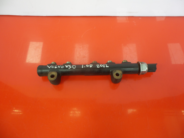 Rampe d'injection VOLVO V50 (MW)