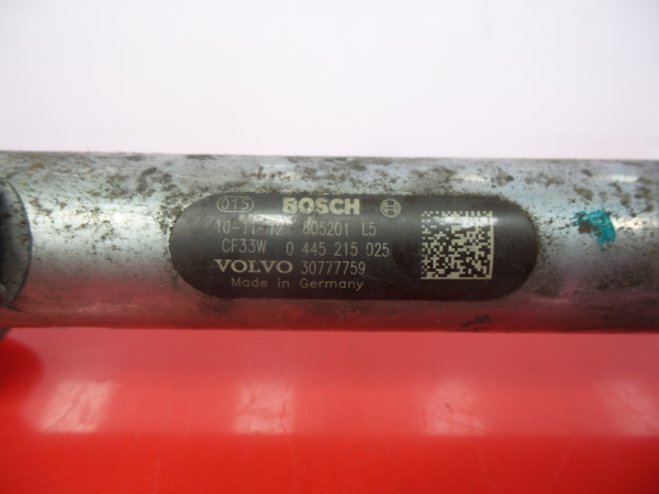 Fuel rail VOLVO V60 I (155) Imagem-4
