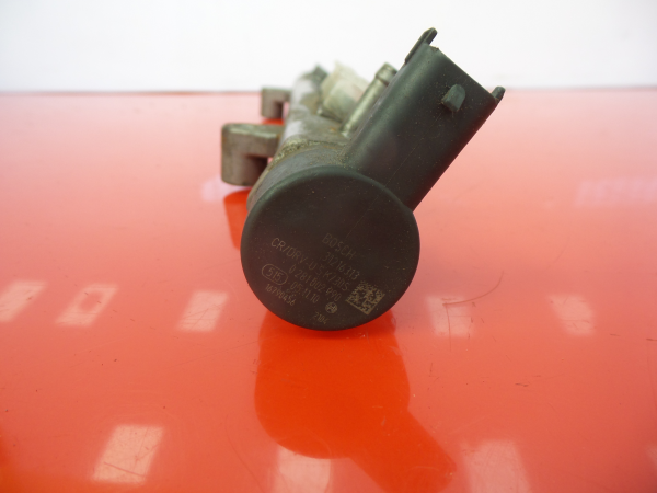 Fuel rail VOLVO V60 I (155) Imagem-5