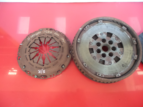 Volante motor MITSUBISHI Carisma Hatchback (DA_) Imagem-3