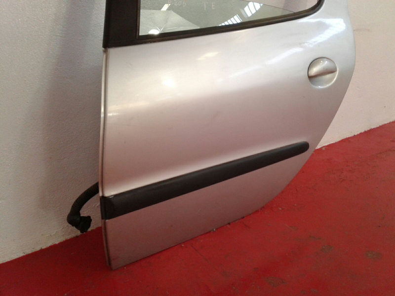 Porta trás esquerda PEUGEOT 206 (2A/C) Imagem-1