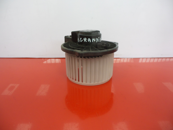 Moteur de chauffage MITSUBISHI Grandis (NA_W)
