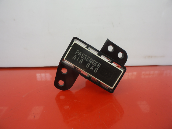 Bouton / interrupteur électromécanique  MITSUBISHI Grandis (NA_W)