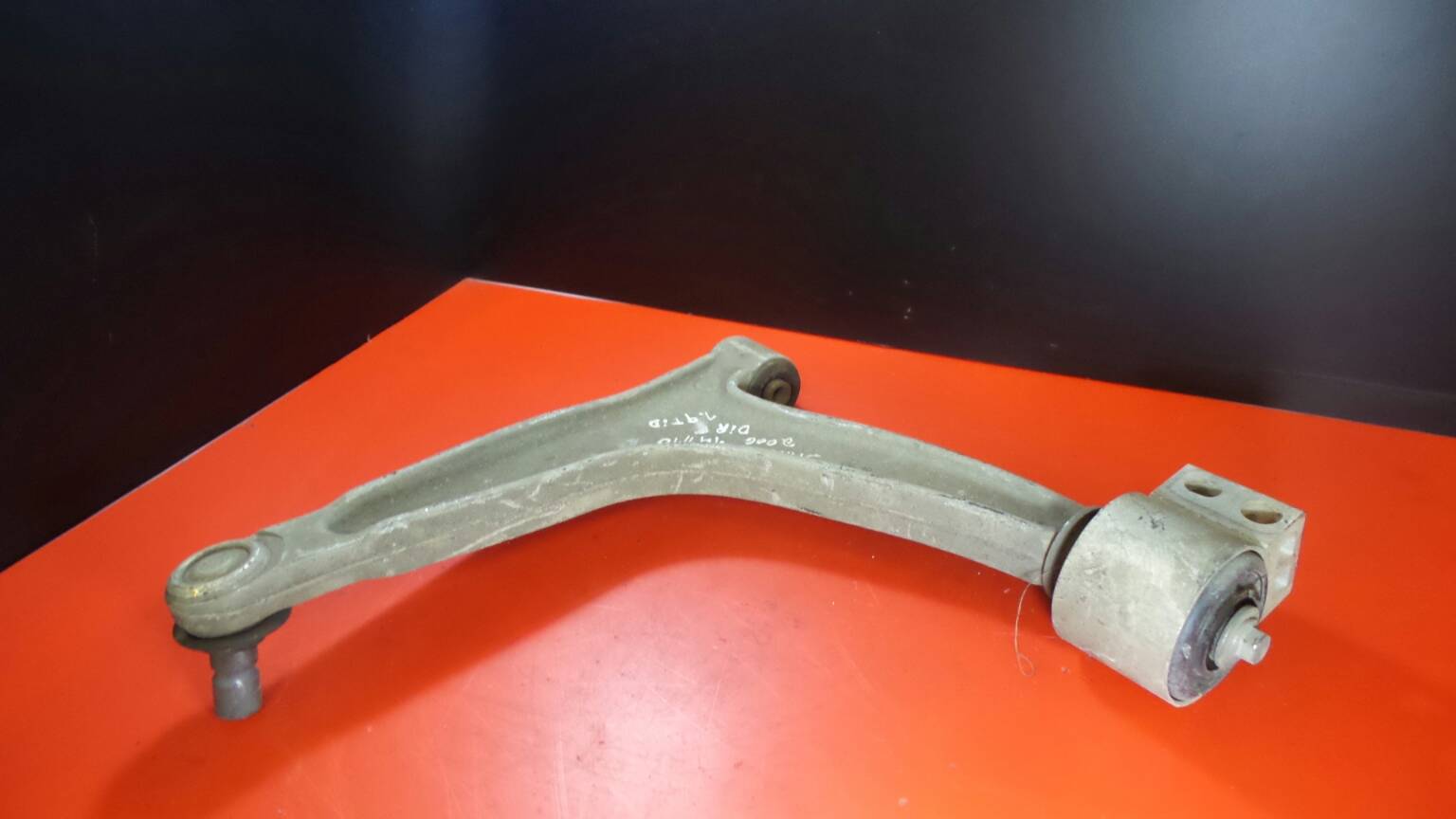 Braccio di sospensione anteriore destra SAAB 9-3 Sedan (YS3F)