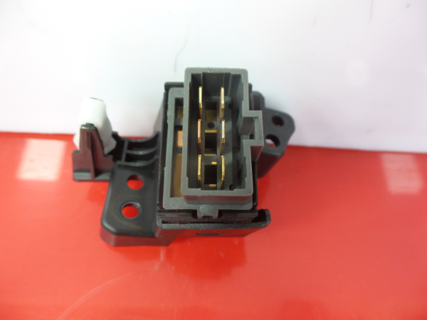 Bouton / interrupteur électromécanique  MITSUBISHI Grandis (NA_W) Imagem-2