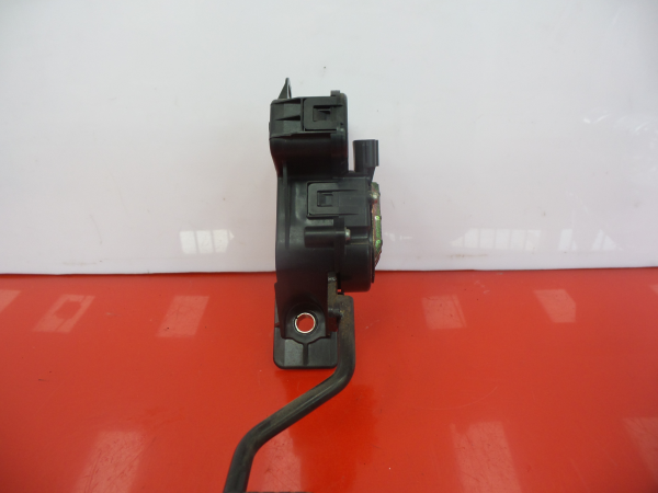 Accelerator Pedal MITSUBISHI Grandis (NA_W) Imagem-1