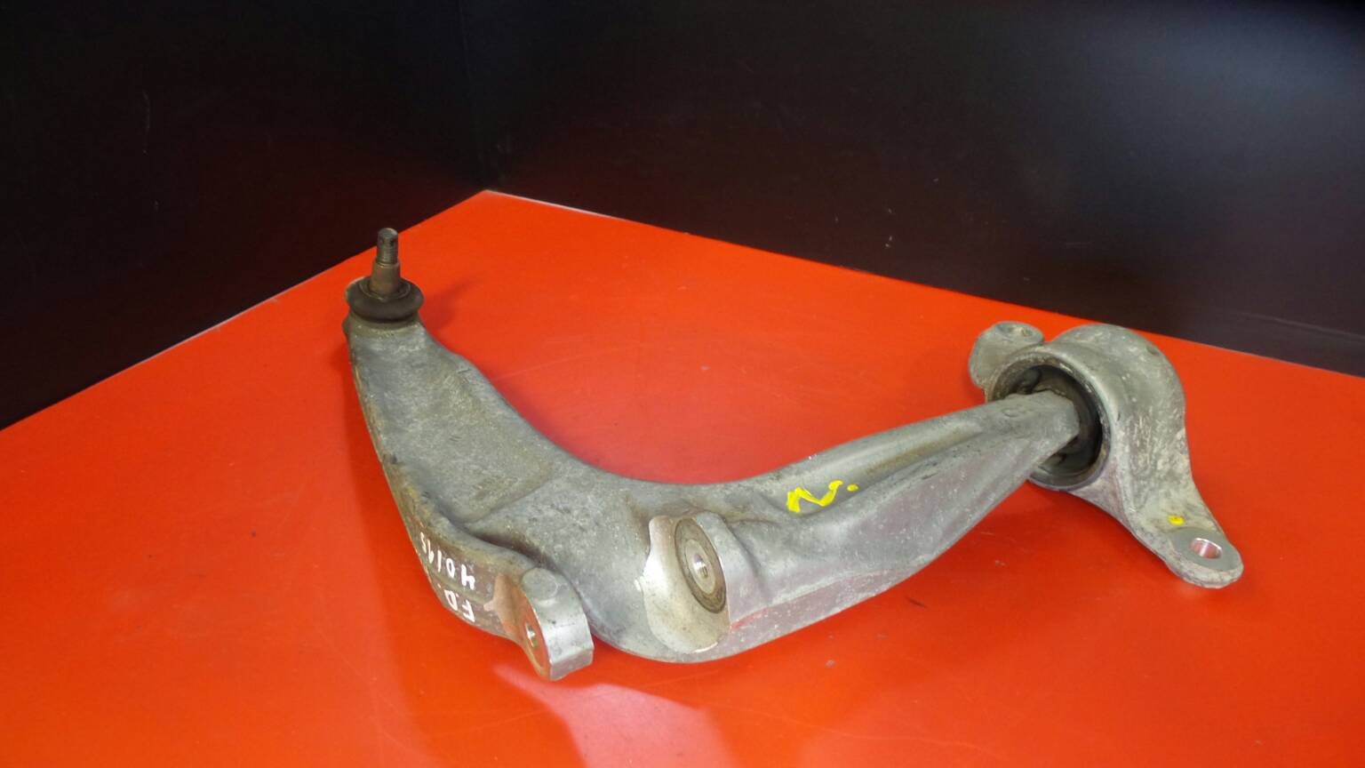 Bras de suspension Avant Droite HONDA Civic VIII Hatchback (FN_, FK_)