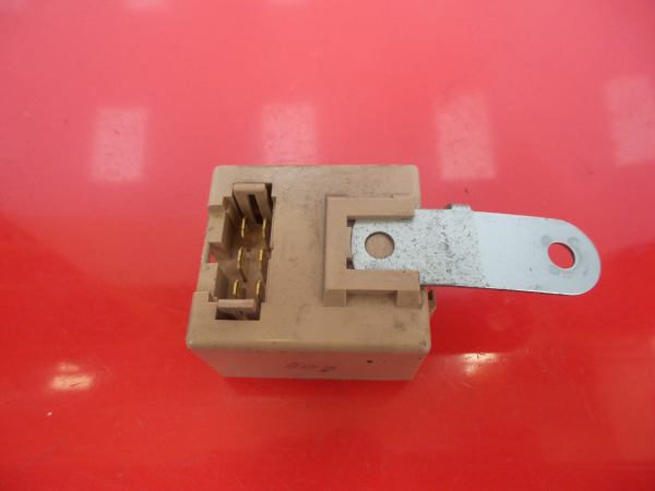 Botão / interruptor electromecânico / relé MITSUBISHI Canter (FB7, FB8, FE7, FE8) VII Imagem-3