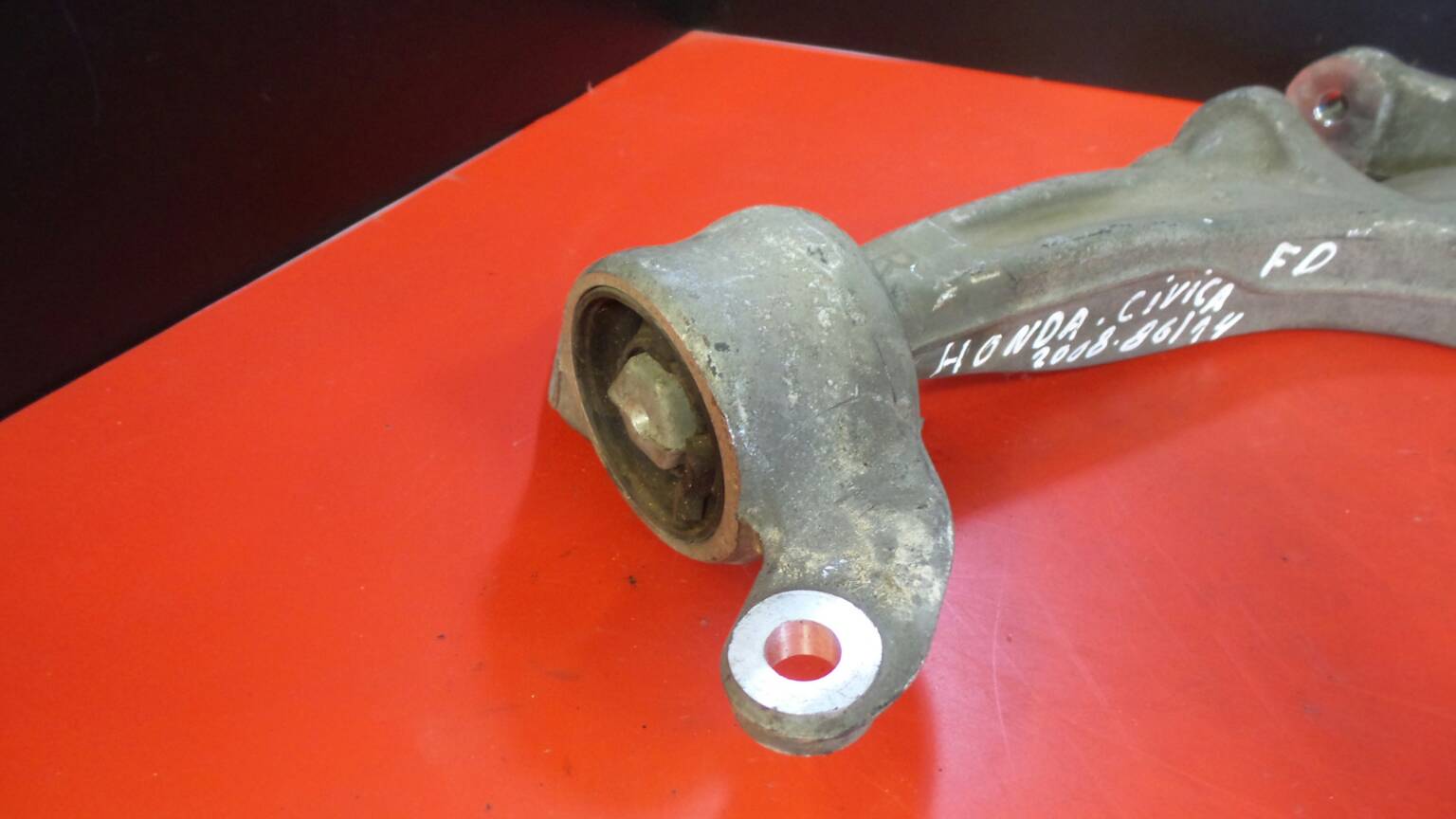 Bras de suspension Avant Droite HONDA Civic VIII Hatchback (FN_, FK_) Imagem-3