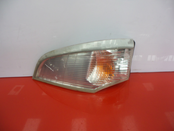 Clignotant avant gauche MITSUBISHI Canter (FB7, FB8, FE7, FE8) VII
