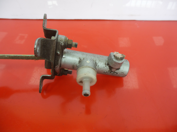 Pompa della frizione MITSUBISHI Canter (FB7, FB8, FE7, FE8) VII Imagem-4