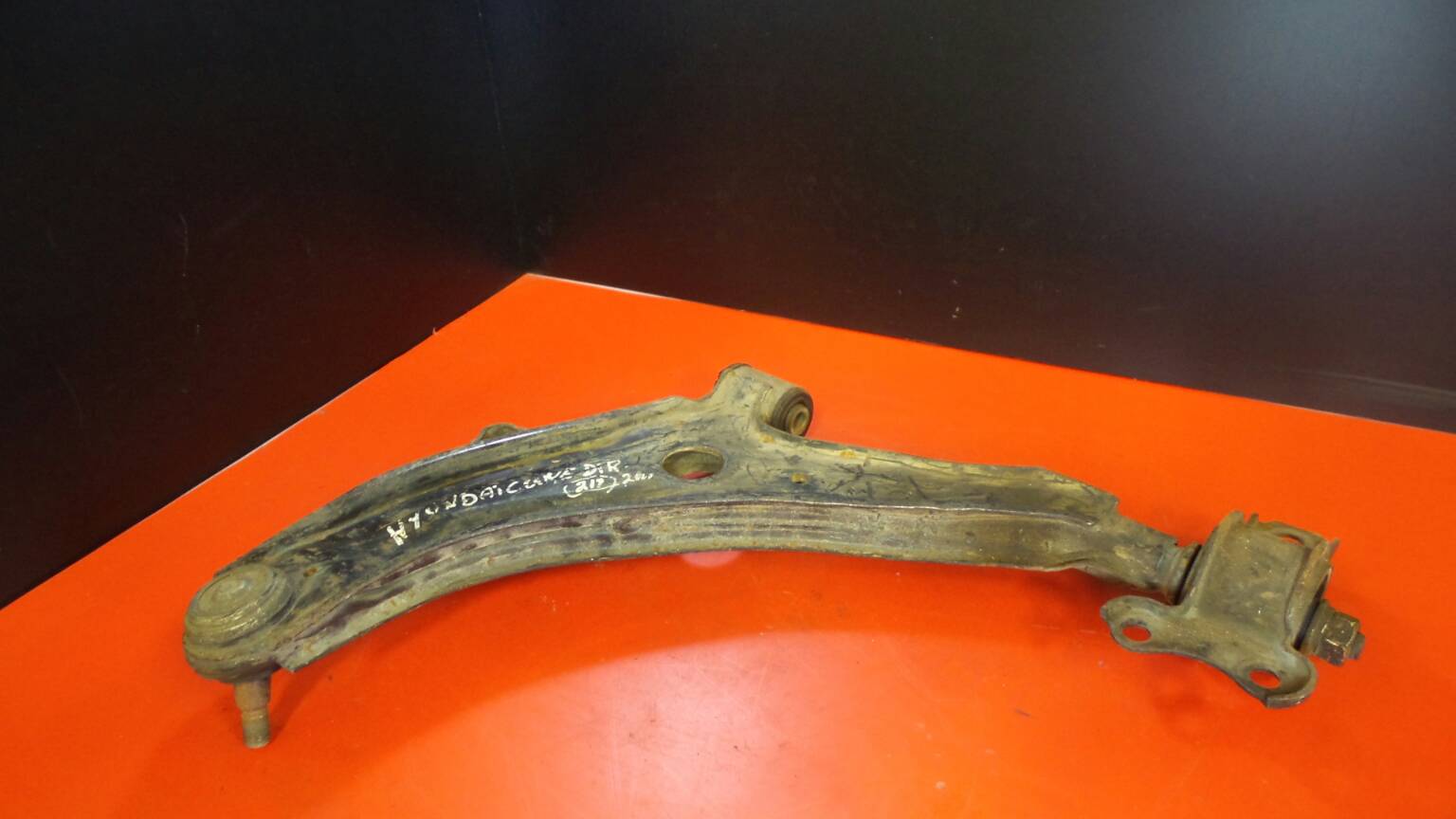 Bras de suspension Avant Droite HYUNDAI Coupé (RD)
