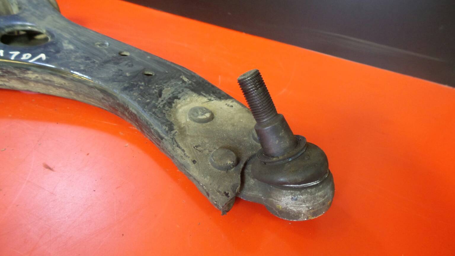Brazo suspensión delantero derecho VOLVO V50 (MW) Imagem-1