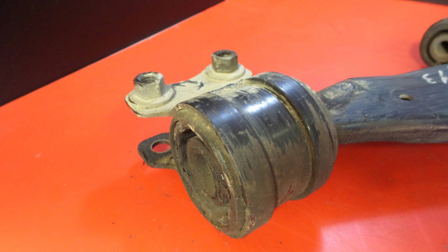 Brazo suspensión delantero derecho VOLVO V50 (MW) Imagem-3