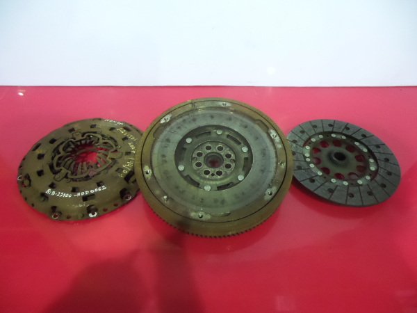 Volante motor HONDA Civic VIII Hatchback (FN_, FK_) Imagem-3