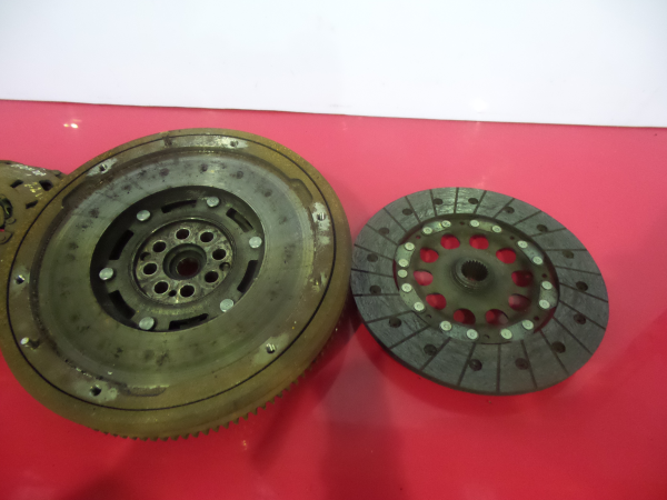 Volante motor HONDA Civic VIII Hatchback (FN_, FK_) Imagem-5