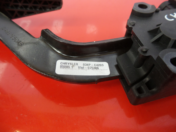Pedal acelerador CHRYSLER Voyager IV (RG, RS) Imagem-2