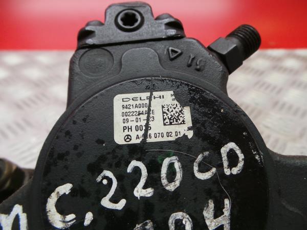 Injector pump MERCEDES-BENZ Classe C (W204) Imagem-5