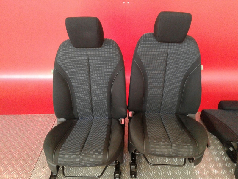 Seats set MAZDA 2 (DE) Imagem-1