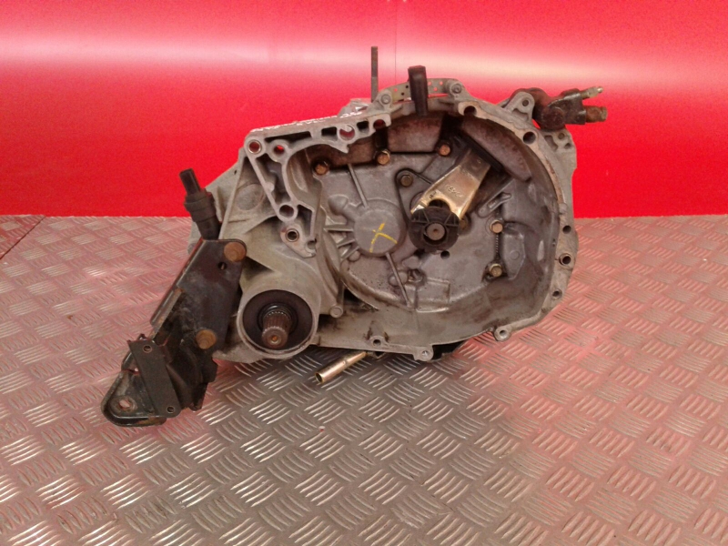 Boîte de vitesses manuelle MITSUBISHI Carisma Hatchback (DA_)