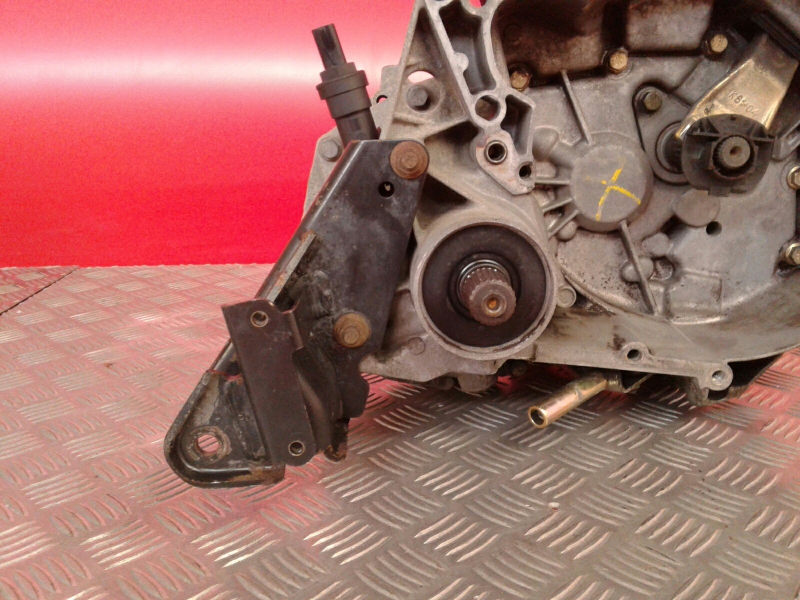 Boîte de vitesses manuelle MITSUBISHI Carisma Hatchback (DA_) Imagem-1