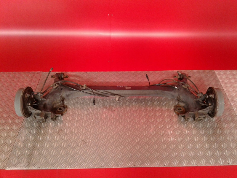 Essieu arrière à tambours MITSUBISHI Colt VI (Z3_A, Z2_A)