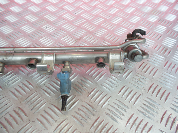 Rampe d'injection VOLKSWAGEN Phaeton (3D) Imagem-7