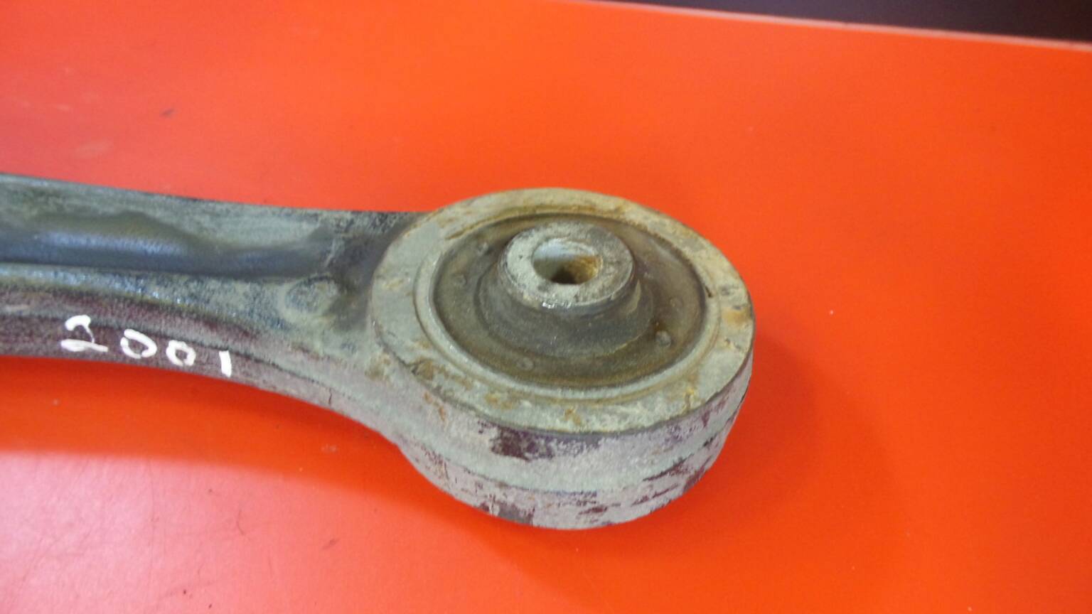 Brazo suspensión delantero izquierdo AUDI TT (8N3) Imagem-1