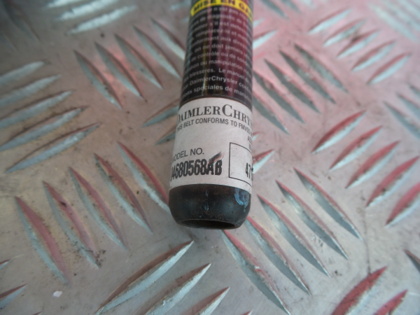 Pretensor cinturón Delantero Derecho CHRYSLER Voyager IV (RG, RS) Imagem-4