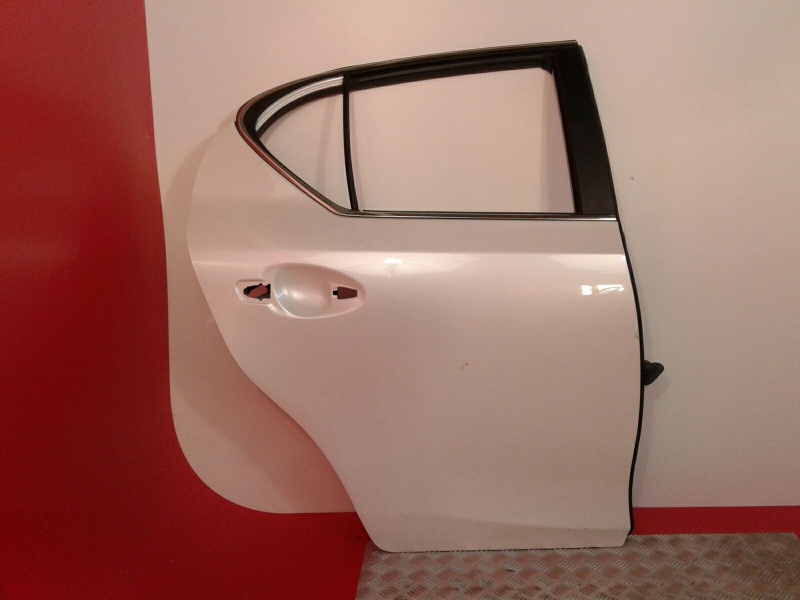 Right rear door LEXUS CT (ZWA10_)