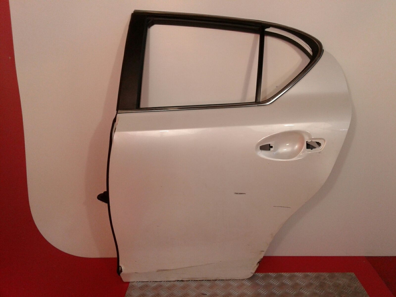 Left rear door LEXUS CT (ZWA10_)