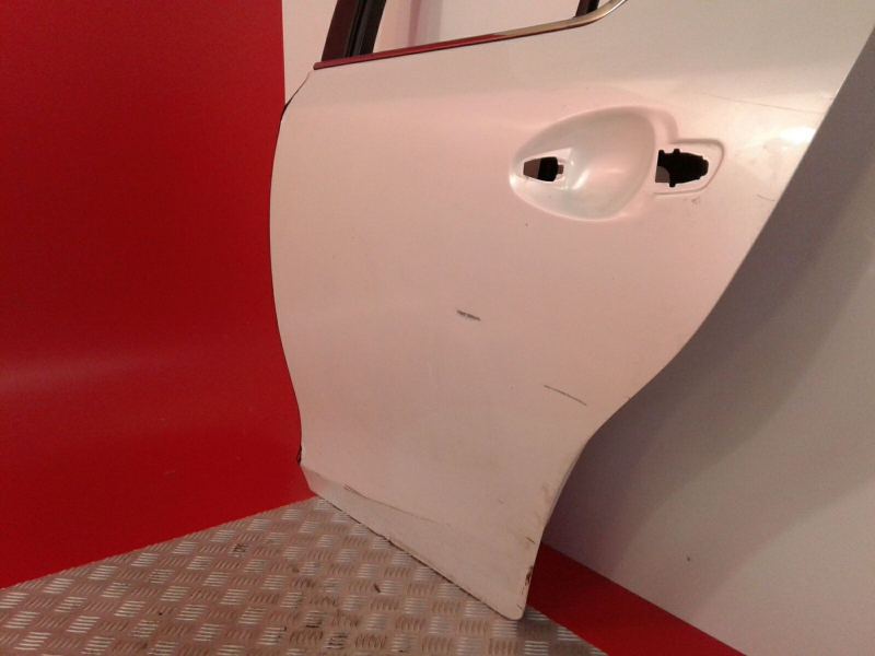 Left rear door LEXUS CT (ZWA10_) Imagem-1