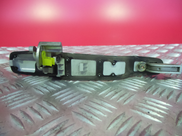 Poignée de porte arrière gauche MITSUBISHI Grandis (NA_W) Imagem-3