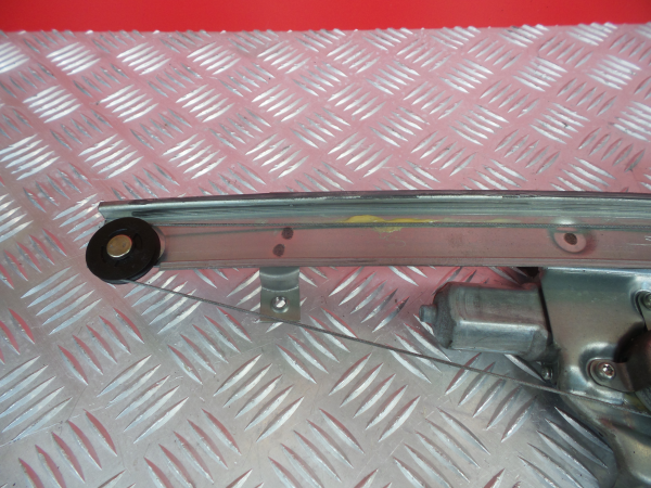 Lève-vitre arrière gauche MITSUBISHI Grandis (NA_W) Imagem-5