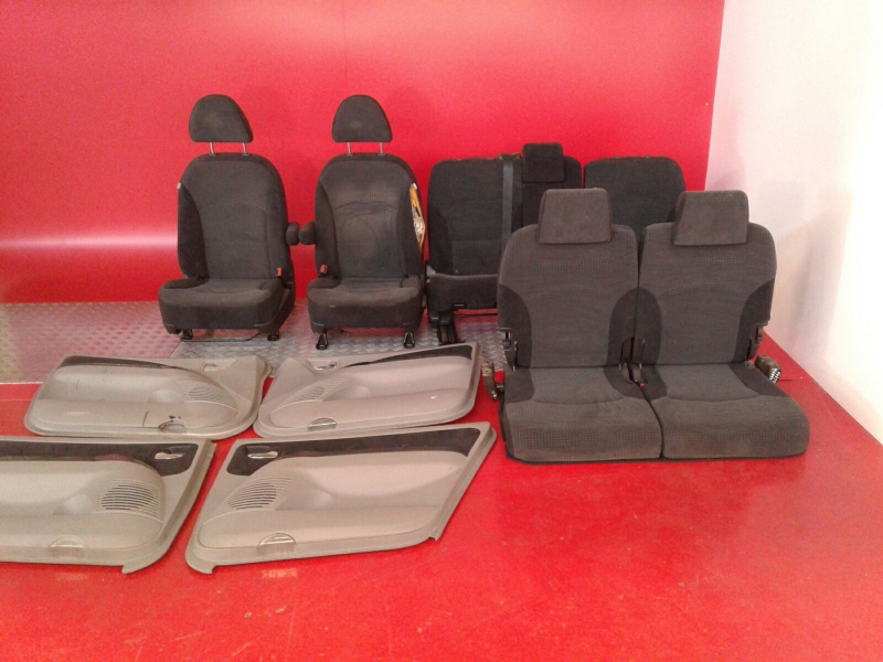 Ensemble sièges MITSUBISHI Grandis (NA_W)