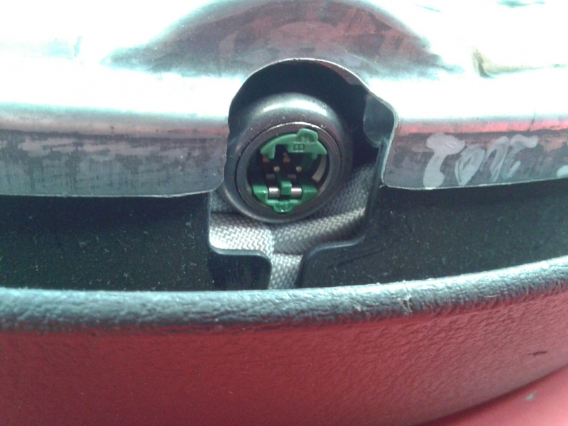 Airbag do volante RENAULT Clio II (BB0/1/2_, CB0/1/2_) Imagem-2