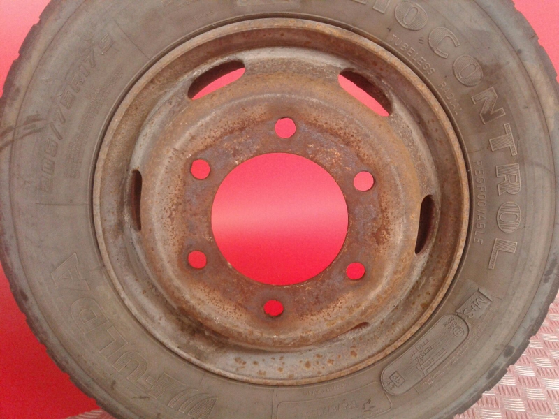 Jante Avant Droite MITSUBISHI Canter (FB7, FB8, FE7, FE8) VII Imagem-2