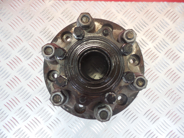 Moyeu de roue MITSUBISHI Fuso Imagem-1