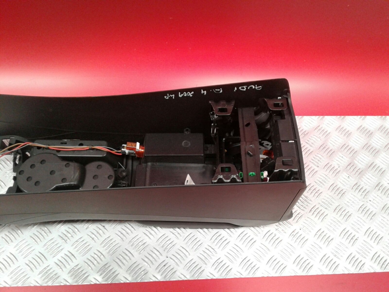 Center console  AUDI A4 (8K2, B8) Imagem-7