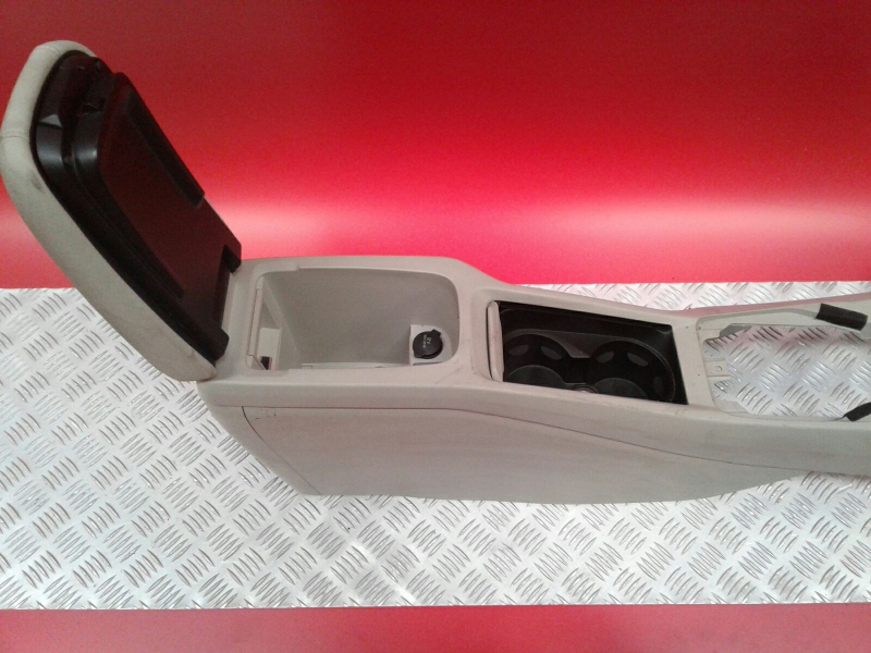 Consola central VOLVO V40 Hatchback Imagem-3