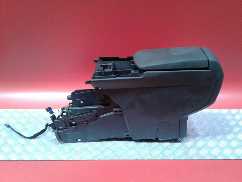 Console central PEUGEOT 3008 I (0U_)