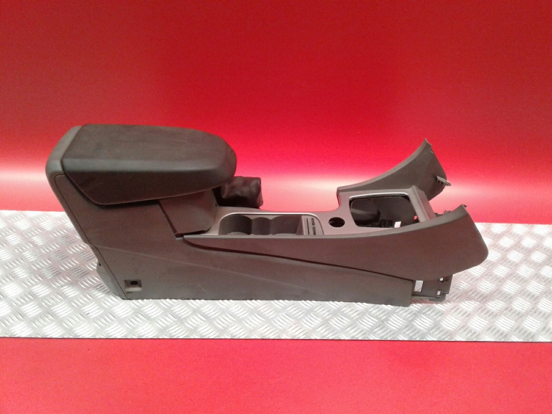 Center console  FORD Focus II (DA_)