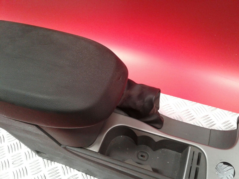Center console  FORD Focus II (DA_) Imagem-3