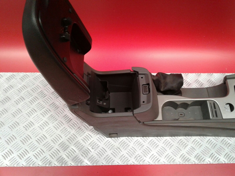 Center console  FORD Focus II (DA_) Imagem-4