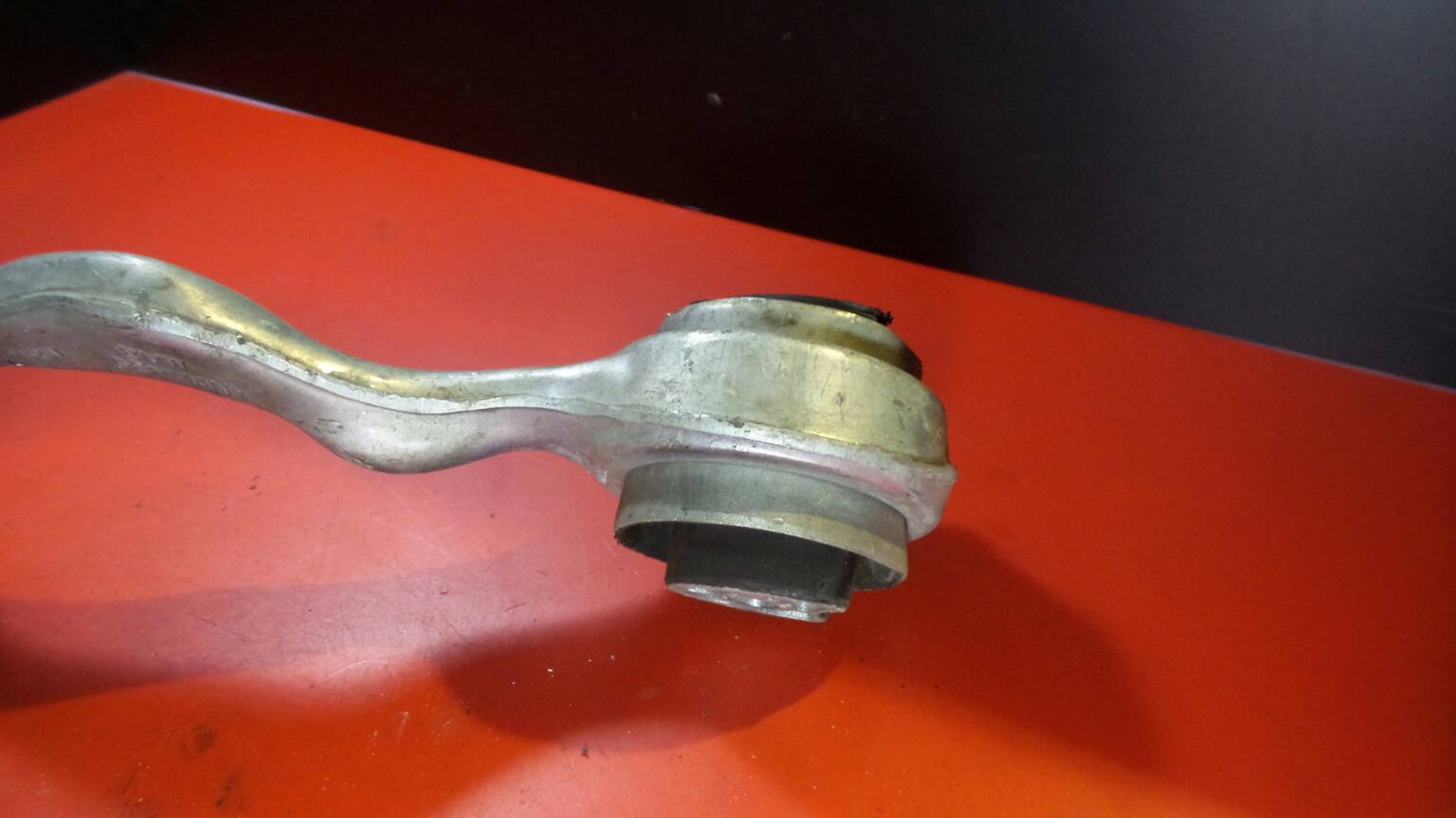 Brazo suspensión delantero izquierdo BMW 1 (E81) Imagem-1