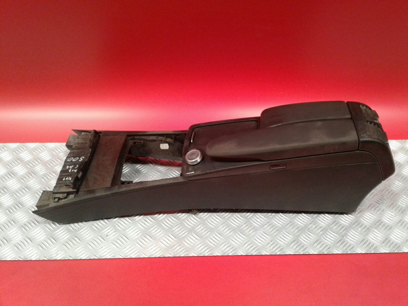 Center console  MERCEDES-BENZ Classe C (W204)