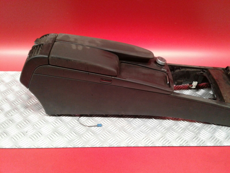 Mittelkonsole MERCEDES-BENZ Classe C (W204) Imagem-6
